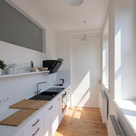 Kuenstlerhaus In Apartment Niebull